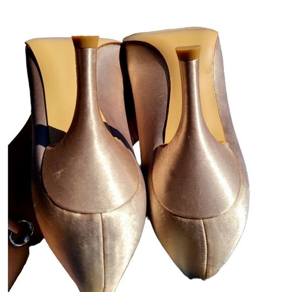 STUARTZ WEITZMAN LW96430 open to pump suze 8.5. - Picture 8 of 9